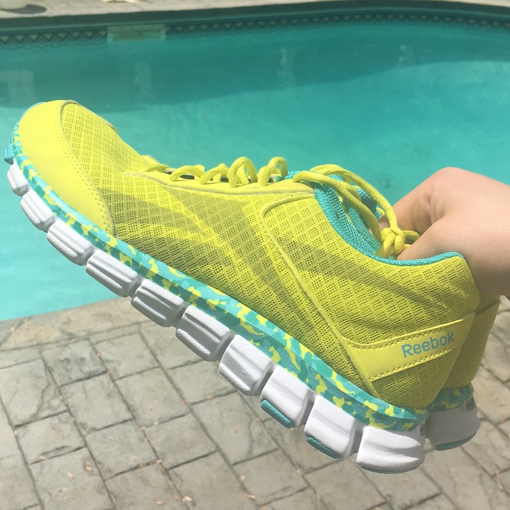 Reebok Neon Blue & Yellow Smoothflex Run Shoes